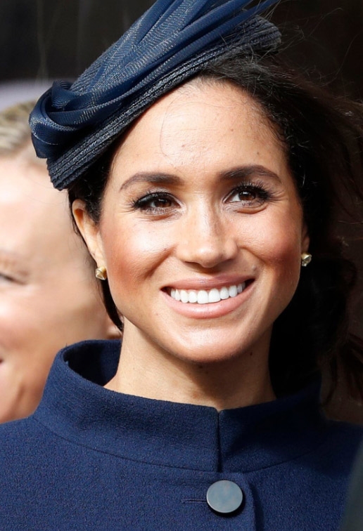 Vợ chồng Hoàng tử Harry ‘thất lễ’ khi báo tin vui tại đám cưới Công chúa Eugenie? Vo chong Hoang tu Harry ‘that le’ khi bao tin vui tai dam cuoi Cong chua Eugenie?
