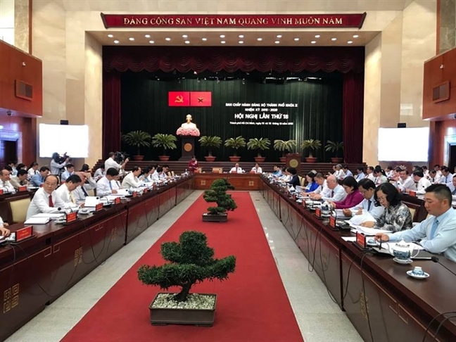 Phát quang bụi rậm Phat quang bui ram