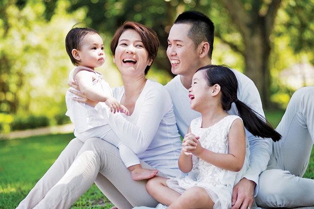 Có hai cô con gái ngoan như thiên thần, sao phải ham đẻ nữa? Co hai co con gai ngoan nhu thien than, sao phai ham de nua?