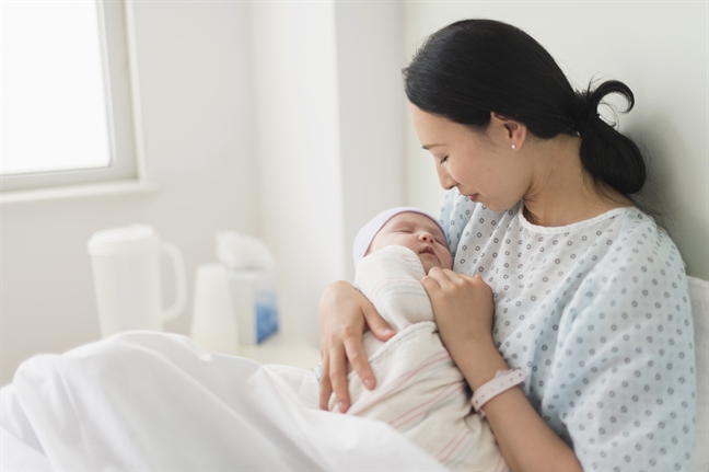 Sao cứ phải ở cữ nhà ngoại Sao cu phai o cu nha ngoai