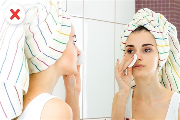 Bí quyết làm đẹp da của người nổi tiếng chị em nên biết Bi quyet lam dep da cua nguoi noi tieng chi em nen biet