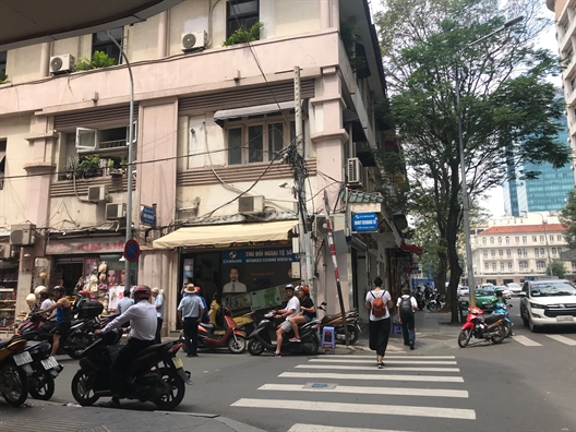 Bán ngoại tệ ở đâu để không bị phạt? Ban ngoai te o dau de khong bi phat?