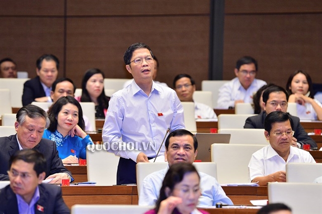 ĐBQH truy vấn thuế nhập khẩu ô tô giảm còn 0% mà sao giá xe lại đắt hơn? DBQH truy van thue nhap khau o to giam con 0% ma sao gia xe lai dat hon?