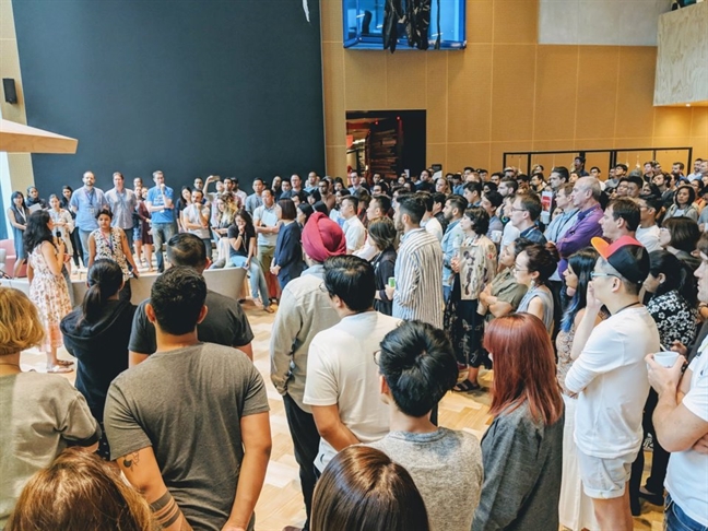 Bùng nổ #metoo, nhân viên Google toàn cầu xuống đường tuần hành Bung no #metoo, nhan vien Google toan cau xuong duong tuan hanh