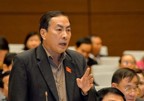 Đại biểu Quốc hội băn khoăn vì số lượng hàm tướng quá nhiều Dai bieu Quoc hoi ban khoan vi so luong ham tuong qua nhieu