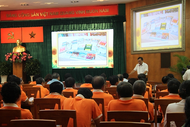 Ra mắt 3 CLB Nam giới tiên phong thúc đẩy bình đẳng giới đầu tiên tại TP.HCM Ra mat 3 CLB Nam gioi tien phong thuc day binh dang gioi dau tien tai TP.HCM