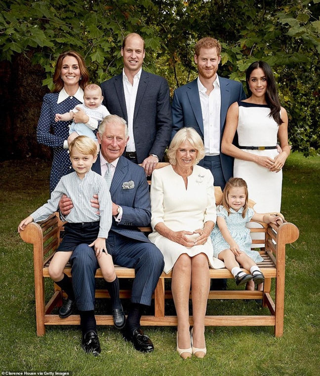 Mối tình thăng trầm qua 5 thập kỷ của Thái tử Charles và Camilla Moi tinh thang tram qua 5 thap ky cua Thai tu Charles va Camilla