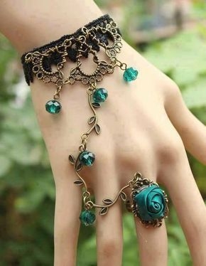 Cách đeo nhẫn độc đáo làm đẹp đôi tay ngà Cach deo nhan doc dao lam dep doi tay nga