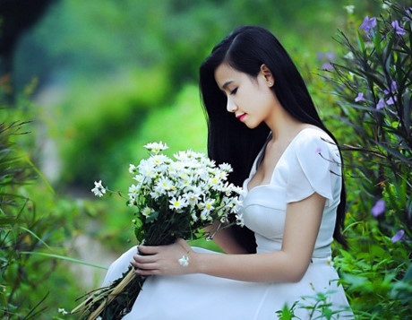 Vợ dịu dàng bất ngờ, chồng lo lắng không yên Vo diu dang bat ngo, chong lo lang khong yen