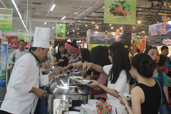 Cuối tuần mua đặc sản Tây Bắc và dâu tây Hàn Quốc giá ưu đãi Cuoi tuan mua dac san Tay Bac va dau tay Han Quoc gia uu dai