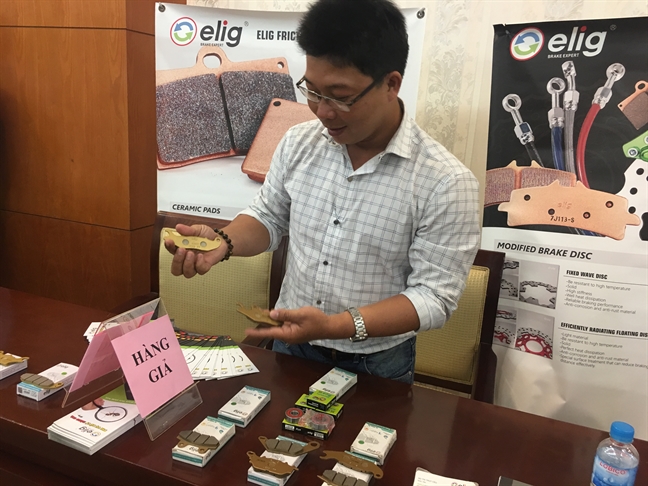 'Vỡ trận' chống hàng giả? 'Vo tran' chong hang gia?