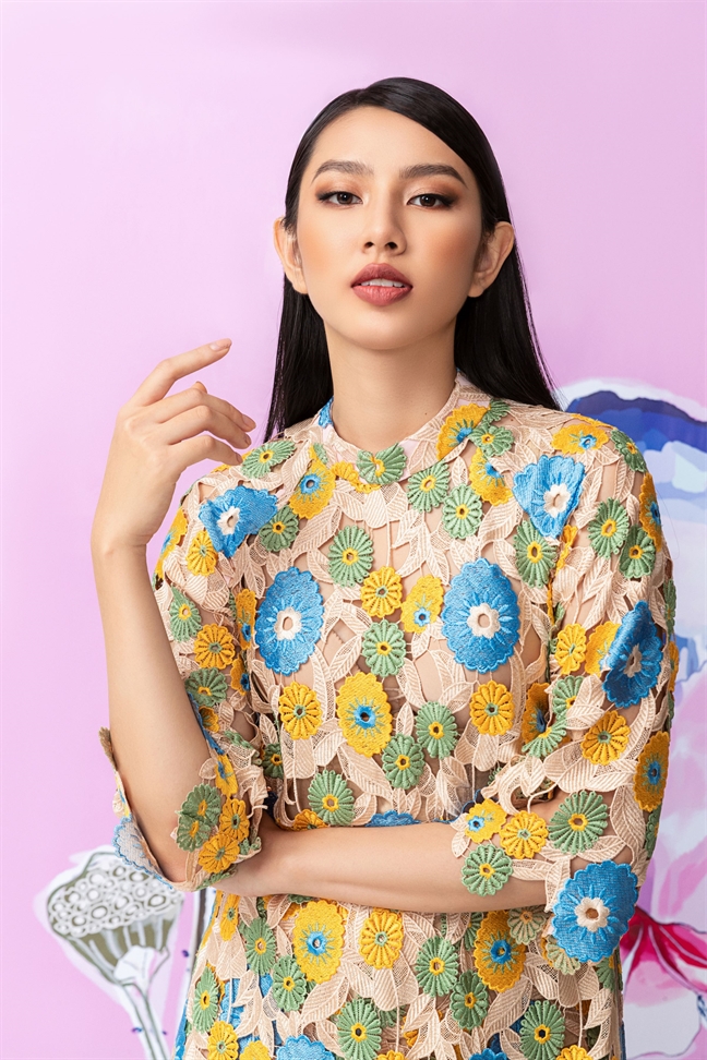 10 mẫu áo dài cách tân trẻ trung, năng động cho mùa lễ hội cuối năm 10 mau ao dai cach tan tre trung, nang dong cho mua le hoi cuoi nam