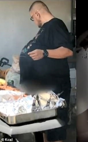 Tưởng 'bụng bia', không ngờ khối u hơn 30kg Tuong 'bung bia', khong ngo khoi u hon 30kg
