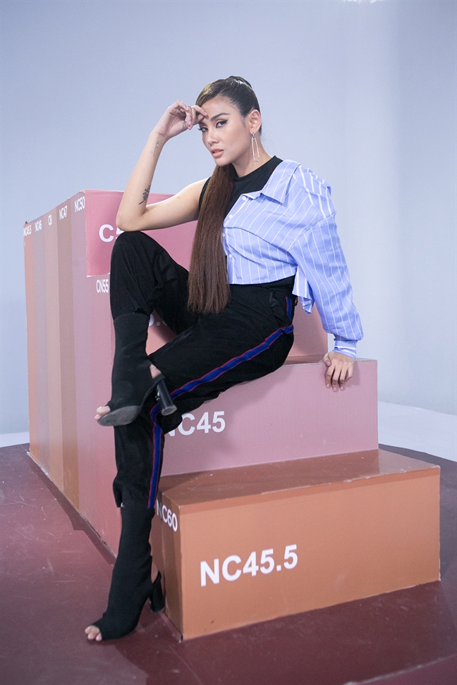 So kè phong cách thời trang của 3 HLV 'The Face 2018' So ke phong cach thoi trang cua 3 HLV 'The Face 2018'