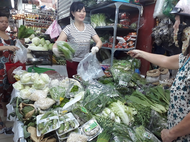 Ngân hàng rục rịch tăng lãi suất, doanh nghiệp 'chới với' Ngan hang ruc rich tang lai suat, doanh nghiep 'choi voi'