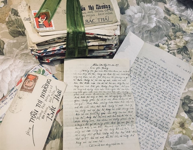Những dòng thư tay thấm đẫm tình yêu, gây xúc động mạnh cho nhiều người Nhung dong thu tay tham dam tinh yeu, gay xuc dong manh cho nhieu nguoi