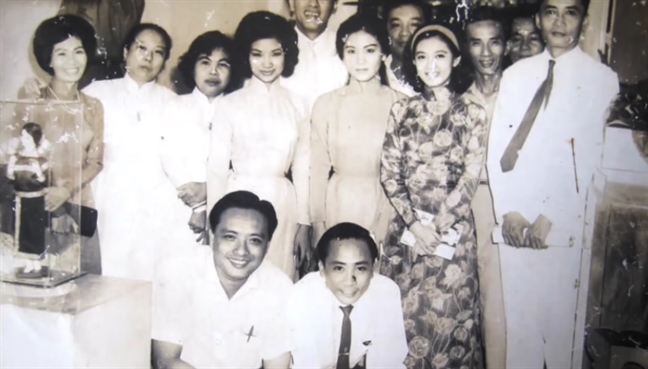 Đời thường của NSƯT Thanh Nga qua những bức ảnh hiếm Doi thuong cua NSUT Thanh Nga qua nhung buc anh hiem