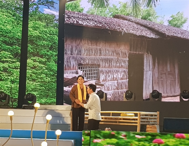 Tài tử miệt vườn đăng quang Tai tu miet vuon dang quang