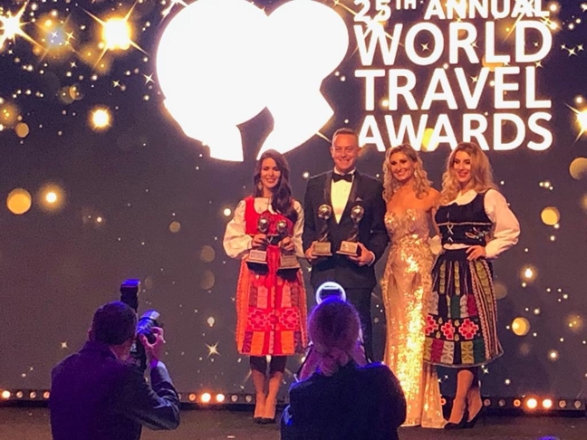 'Oscar du lịch thế giới' xướng danh JW Marriott Phu Quoc Emerald Bay với 4 giải thưởng lớn 'Oscar du lich the gioi' xuong danh JW Marriott Phu Quoc Emerald Bay voi 4 giai thuong lon
