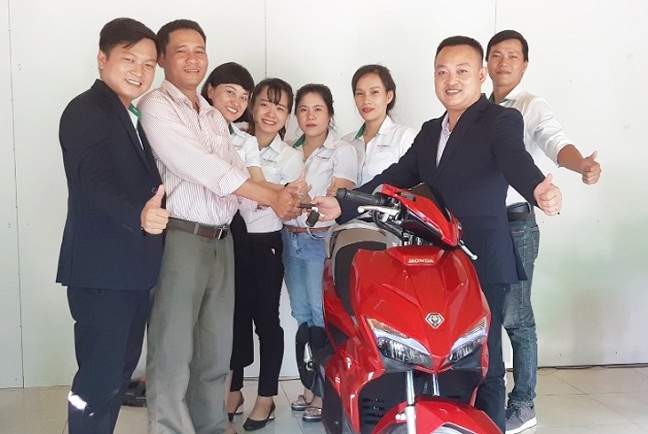 Hơn 8.000 khách hàng may mắn trúng thưởng trong chương trình khuyến mãi dành cho chủ thẻ FE CREDIT Hon 8.000 khach hang may man trung thuong trong chuong trinh khuyen mai danh cho chu the FE CREDIT