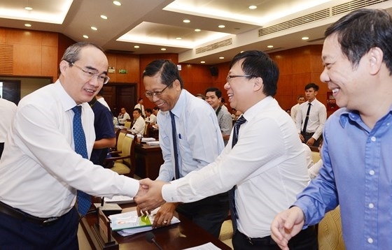 TP.HCM đột phá cải cách hành chính để thực hiện nghị quyết 54 của Quốc hội TP.HCM dot pha cai cach hanh chinh de thuc hien nghi quyet 54 cua Quoc hoi