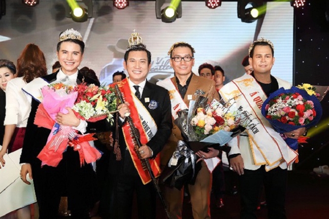 Cử tri bày tỏ 'tín nhiệm' với người đứng đầu các lĩnh vực nóng Cu tri bay to 'tin nhiem' voi nguoi dung dau cac linh vuc nong