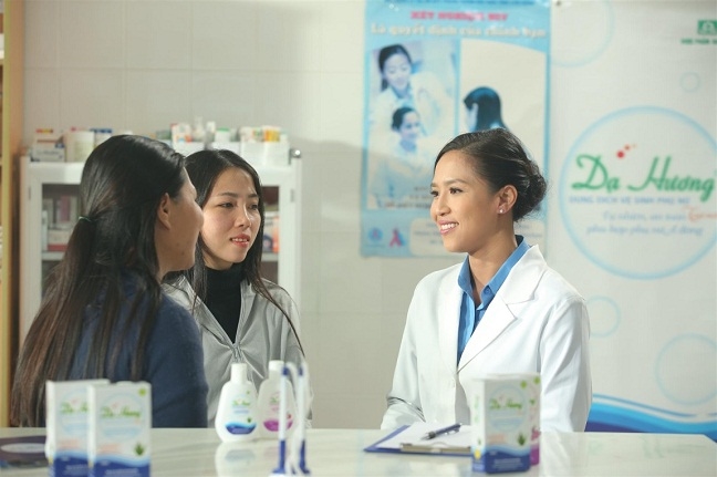 Dạ Hương 10 năm liên tiếp đạt giải thưởng Sản phẩm được Tin & Dùng số 1 trong dòng sản phẩm vệ sinh phụ nữ (2008-2018) Da Huong 10 nam lien tiep dat giai thuong San pham duoc Tin & Dung so 1 trong dong san pham ve sinh phu nu (2008-2018)