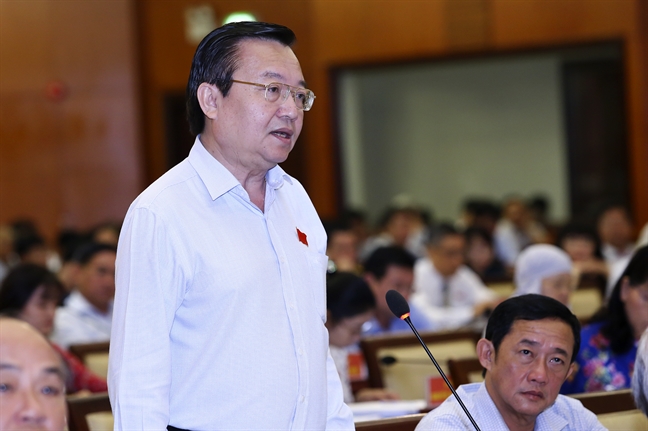 TP.HCM có nên soạn bộ sách giáo khoa riêng? TP.HCM co nen soan bo sach giao khoa rieng?