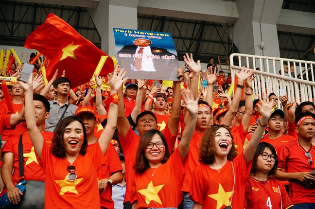 Tour đi Malaysia xem tuyển Việt Nam đá chung kết 'nóng' từng giờ Tour di Malaysia xem tuyen Viet Nam da chung ket 'nong' tung gio