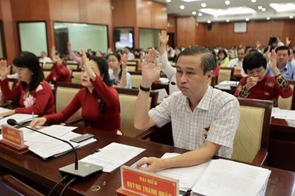 Năm 2019, TP.HCM phải dự toán thu ngân sách gần 400.000 tỷ đồng Nam 2019, TP.HCM phai du toan thu ngan sach gan 400.000 ty dong