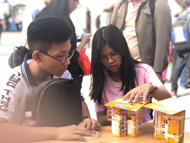 Vì sao toán học là 'cực hình' với học sinh Việt Nam? Vi sao toan hoc la 'cuc hinh' voi hoc sinh Viet Nam?