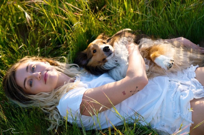 Miley Cyrus yêu chồng sắp cưới nhiều hơn từ sau đám cháy kinh hoàng Miley Cyrus yeu chong sap cuoi nhieu hon tu sau dam chay kinh hoang