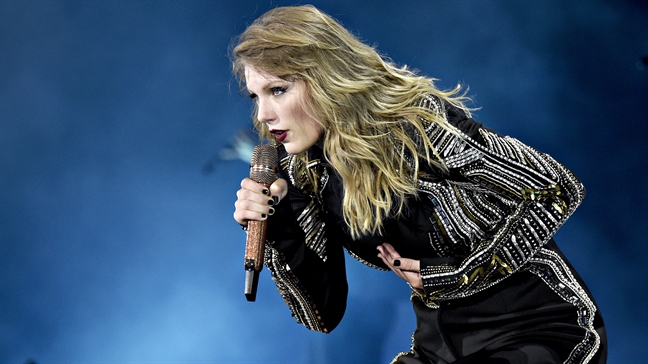 Tranh cãi chuyện Taylor Swift dùng công nghệ bí mật giám sát khán giả Tranh cai chuyen Taylor Swift dung cong nghe bi mat giam sat khan gia
