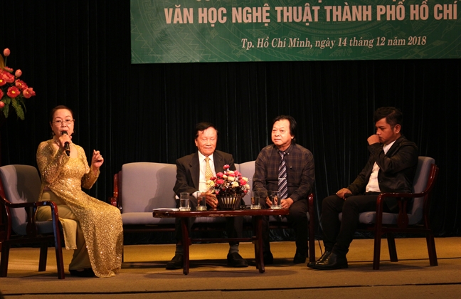 ‘Sân khấu không khán giả là sân khấu chết!’ ‘San khau khong khan gia la san khau chet!’