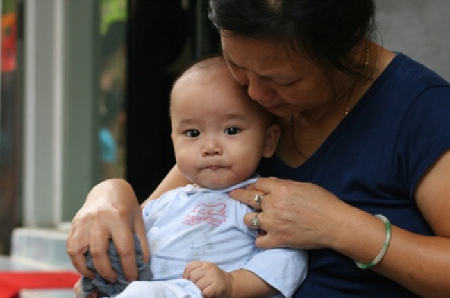 Nhất quyết từ chối mẹ chồng giúp đỡ, vợ tôi một mực đòi thuê giúp việc Nhat quyet tu choi me chong giup do, vo toi mot muc doi thue giup viec