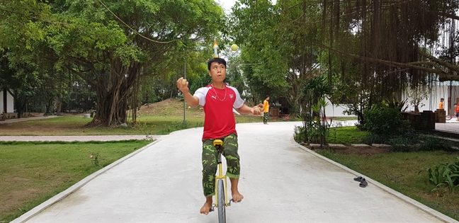 Hành trình của người mẹ tìm lại nhân cách cho con trai Hanh trinh cua nguoi me tim lai nhan cach cho con trai