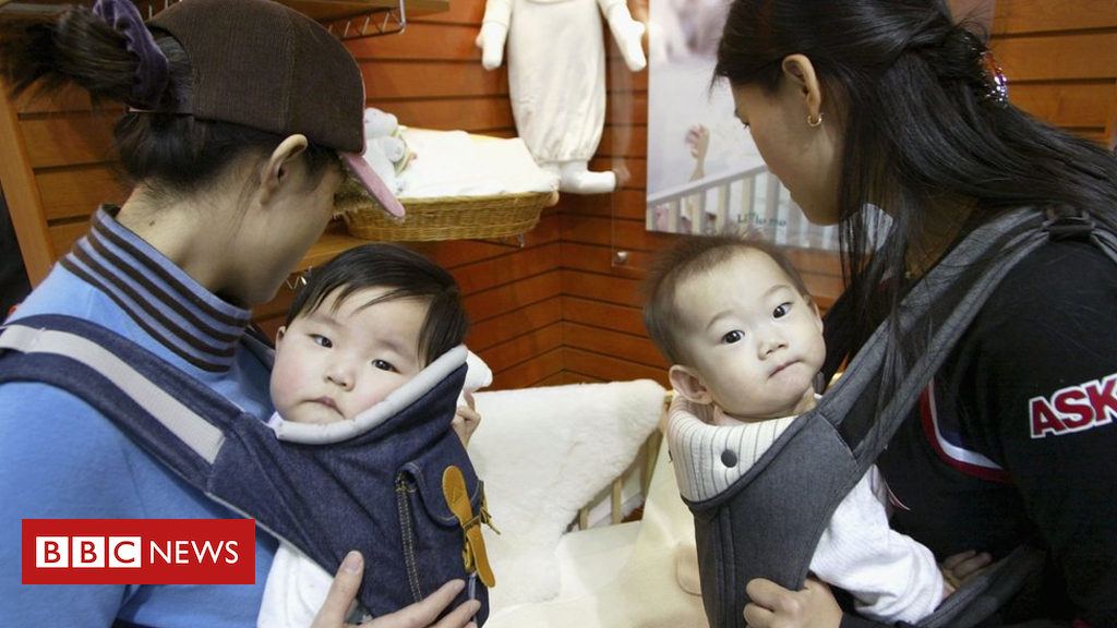 Hàn Quốc chật vật tăng tỉ lệ sinh đẻ, nhưng phụ nữ khổ sở khi có con Han Quoc chat vat tang ti le sinh de, nhung phu nu kho so khi co con