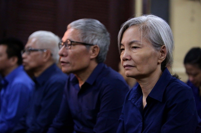 Vũ 'nhôm' lãnh 17 năm tù trong đại án Ngân hàng Đông Á Vu 'nhom' lanh 17 nam tu trong dai an Ngan hang Dong A