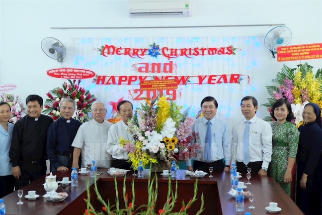 Phó Chủ tịch nước thăm, chúc mừng Giáng sinh tại TP.HCM Pho Chu tich nuoc tham, chuc mung Giang sinh tai TP.HCM