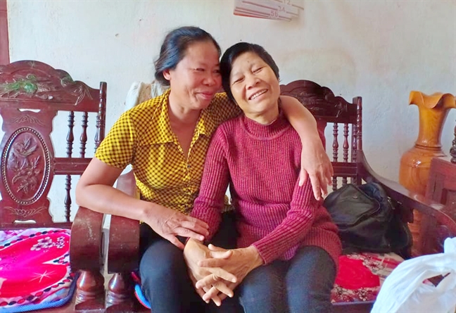 Chấp nhận bỏ lại 5 đứa con để chạy trốn khỏi người chồng vũ phu Chap nhan bo lai 5 dua con de chay tron khoi nguoi chong vu phu