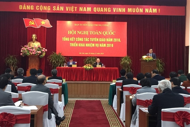 Ngành tuyên giáo cần tăng cường quản lý thông tin trên mạng xã hội Nganh tuyen giao can tang cuong quan ly thong tin tren mang xa hoi