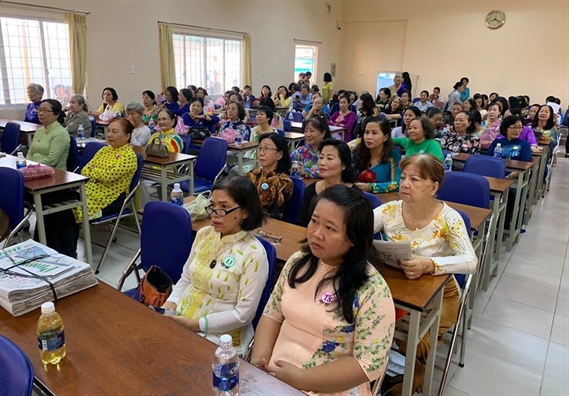Quận 3: Hội Phụ nữ phường 1, 9 và chợ Vườn Chuối dẫn đầu các cụm thi đua Quan 3: Hoi Phu nu phuong 1, 9 va cho Vuon Chuoi dan dau cac cum thi dua