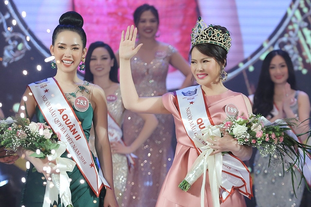 Nhan sắc Việt 2018: Chỉ có 'chấm sáng' H'Hen Niê trên bức tranh màu xám Nhan sac Viet 2018: Chi co 'cham sang' H'Hen Nie tren buc tranh mau xam
