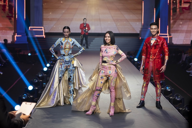 ‘The Face Vietnam 2018’: Hạ màn kém duyên ‘The Face Vietnam 2018’: Ha man kem duyen