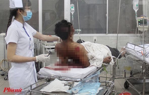 Gây tai nạn giao thông, nhiều ‘con nghiện’ tiếp tục quậy phá khi bác sĩ cấp cứu Gay tai nan giao thong, nhieu ‘con nghien’ tiep tuc quay pha khi bac si cap cuu