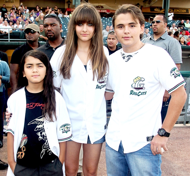 Paris Jackson: Bi kịch bắt đầu từ việc là con của Michael Jackson... Paris Jackson: Bi kich bat dau tu viec la con cua Michael Jackson...