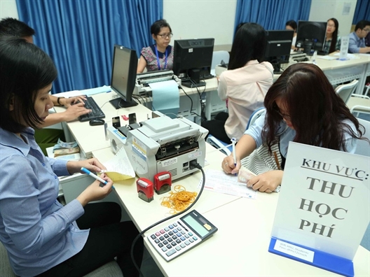 Học phí, viện phí, tiền điện nước... không còn thanh toán bằng tiền mặt Hoc phi, vien phi, tien dien nuoc... khong con thanh toan bang tien mat