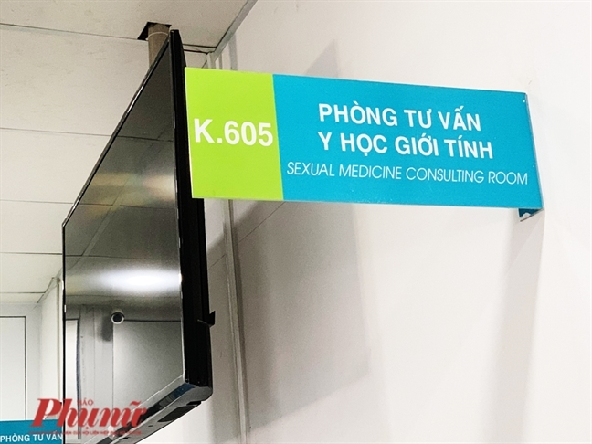 Vì sao Bệnh viện Bình Dân mở phòng khám cho người chuyển giới, đồng tính? Vi sao Benh vien Binh Dan mo phong kham cho nguoi chuyen gioi, dong tinh?
