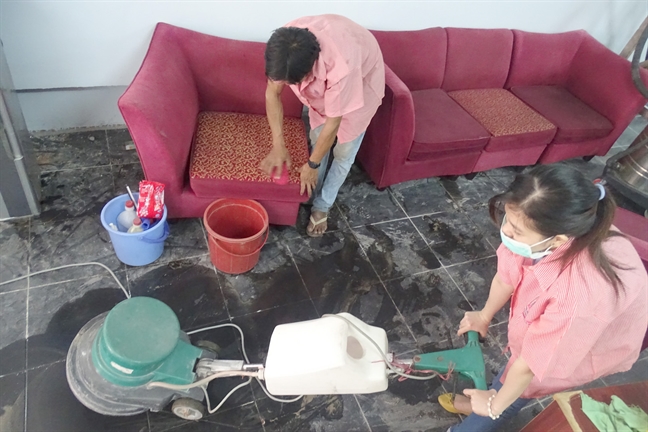 Cận tết, dịch vụ sơn sửa nhà, đánh bóng đồ thờ đắt khách Can tet, dich vu son sua nha, danh bong do tho dat khach
