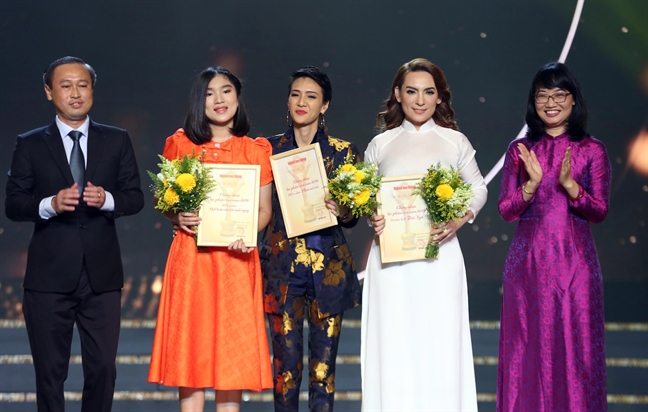 ‘Mai Vàng 2018’: Những vinh danh bất ngờ ‘Mai Vang 2018’: Nhung vinh danh bat ngo